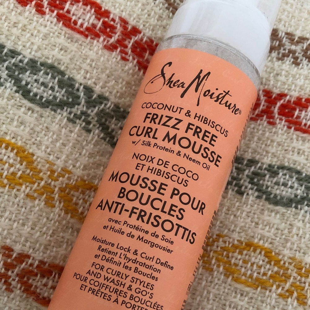 Free with 20$+ purchase Curl Mousse